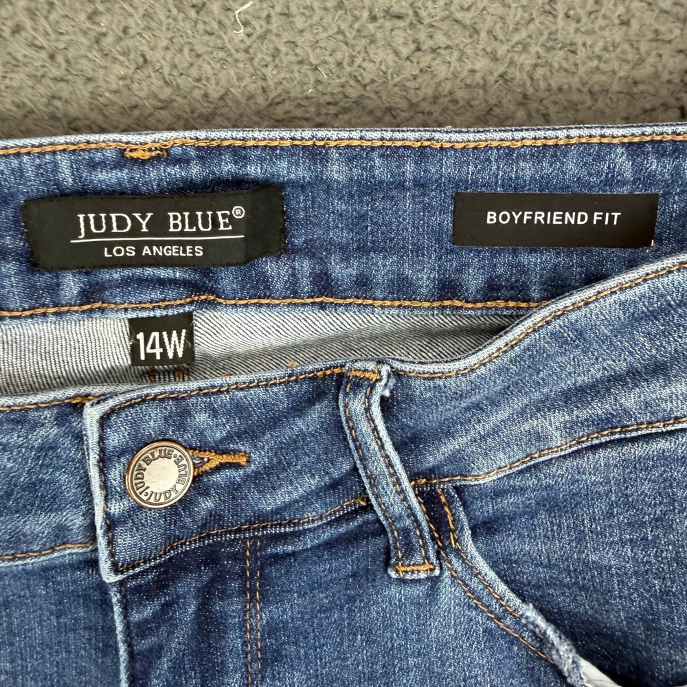 Judy Blue Boyfriend Fit High Rise Medium Wash Jeans Womens Size 14W Blue Denim - Picture 2 of 8